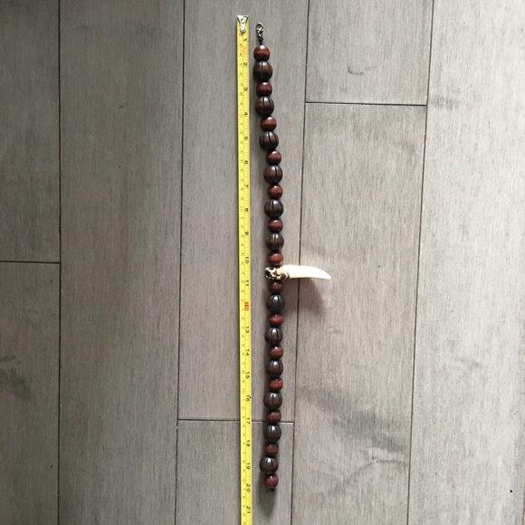 REVOLUTION45- CUSTOM WOODEN BEAD / TOOTH NECKLACE. 21” brown - Picture 3 of 4